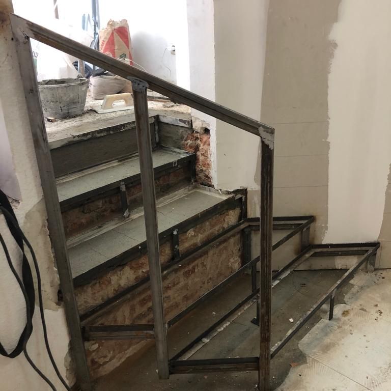 Escaleras en costrucción